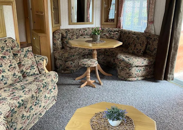 Lodge Delux W Helu *